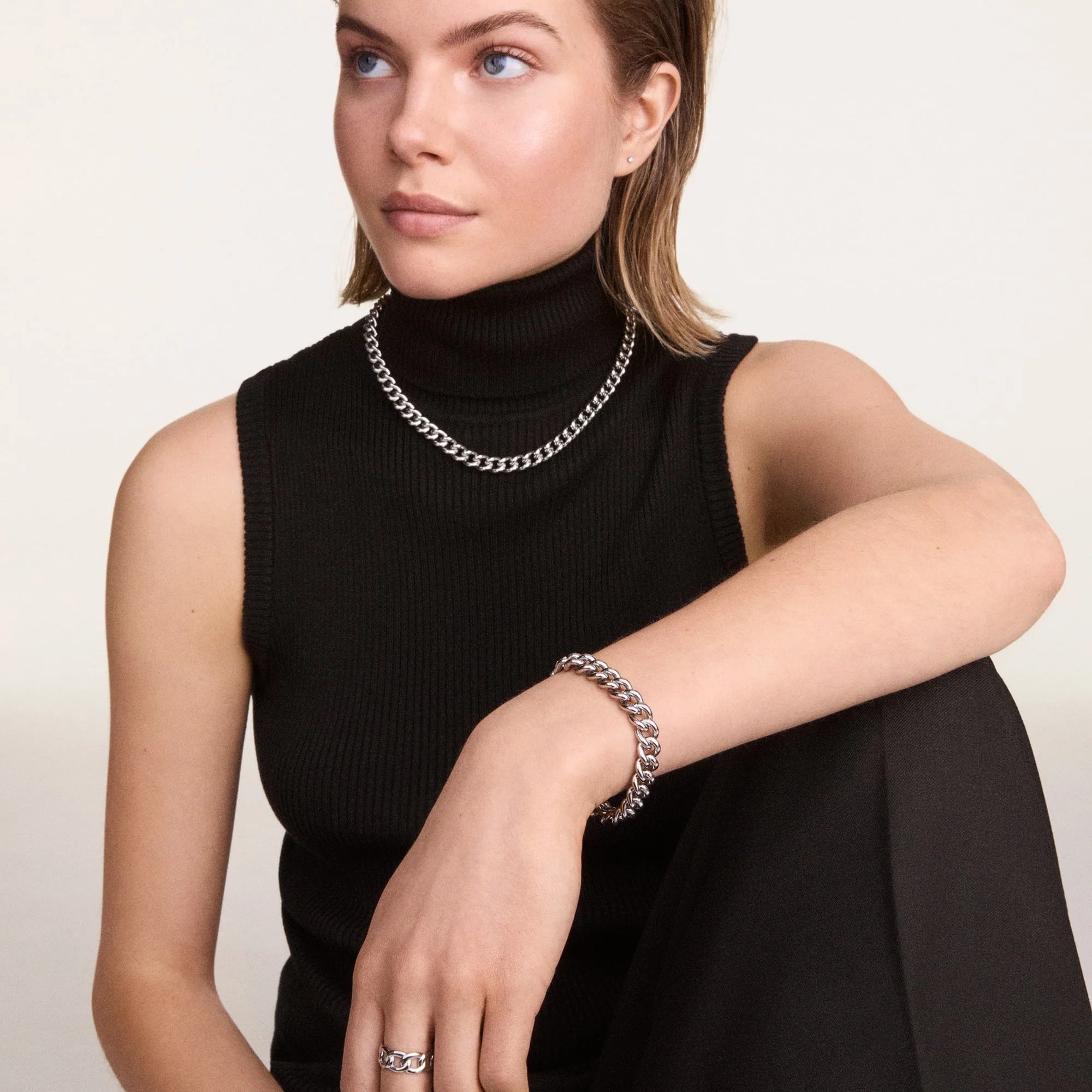 Chunky Chain Necklace Silver - Image 2