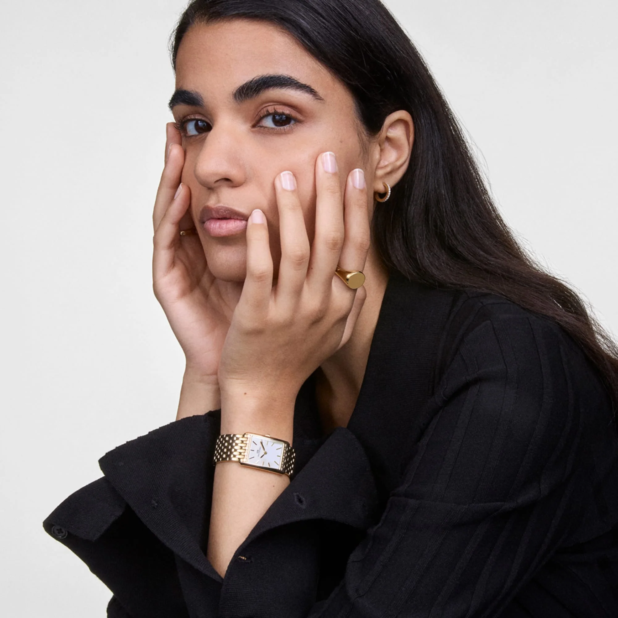 Classic Signet Ring Gold - Image 2