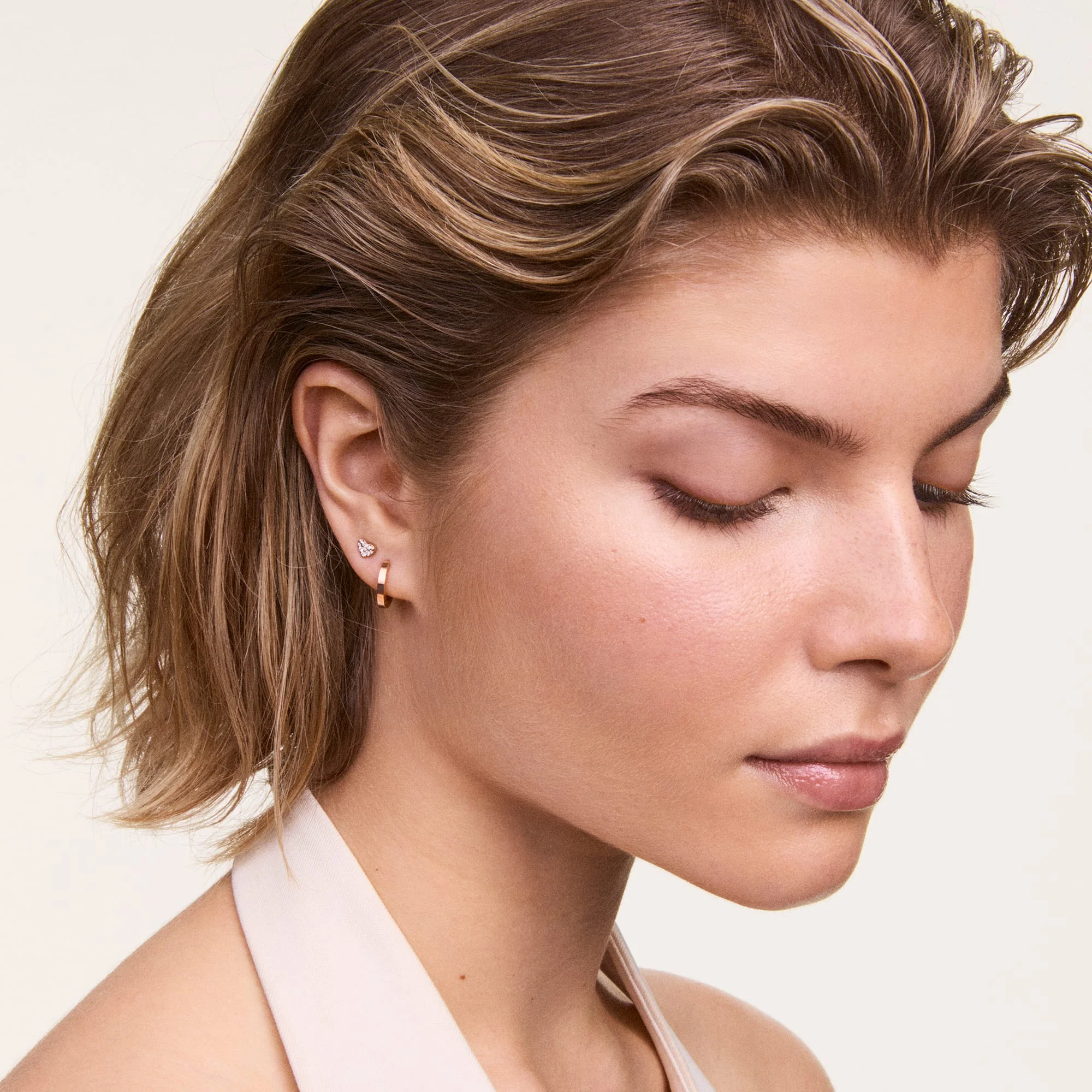 Hoop Earring Gold - Image 2