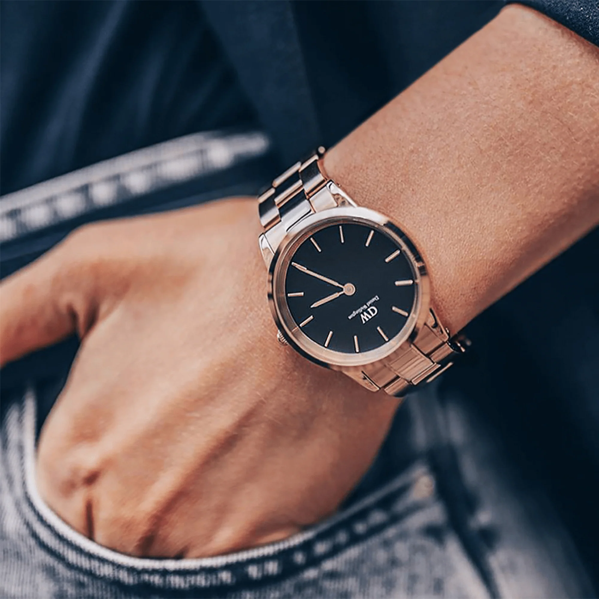 Iconic Link Black Rose Gold - Image 4